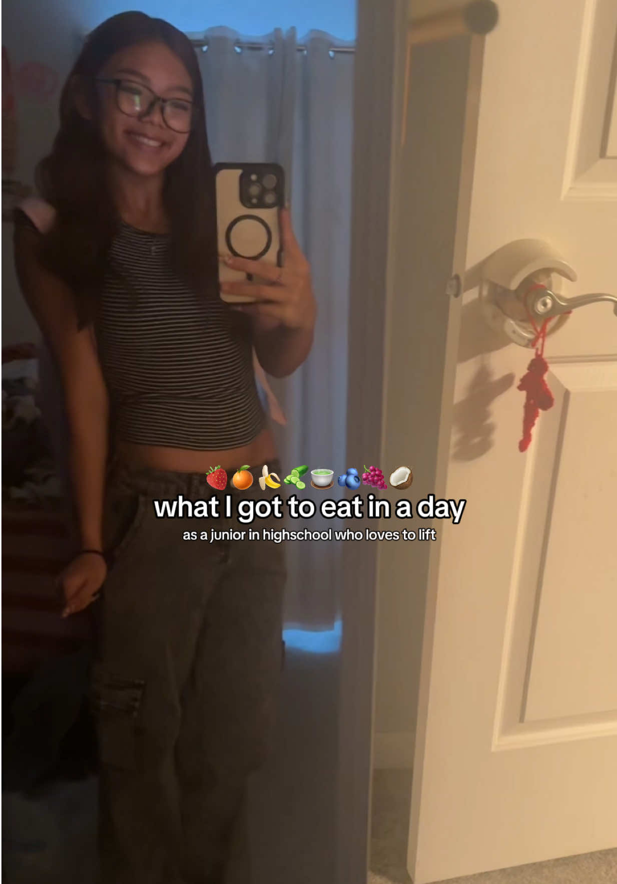 sooo junior year YAY but we still have the same goals 🥳🤗, also groceries are very limited this week bc I just came back from vacation haha @SHOP IQBAR @Catalina Crunch @So Good So You | #whatieatinaday #wieiadrealistic #fulldayofeats #highprotein #athlete 