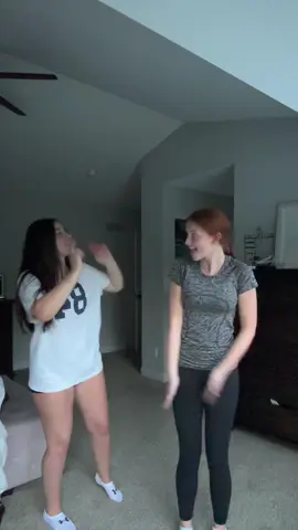 @Aislynn #dance #foryoupage #viral #gymfit #outfitinspo 