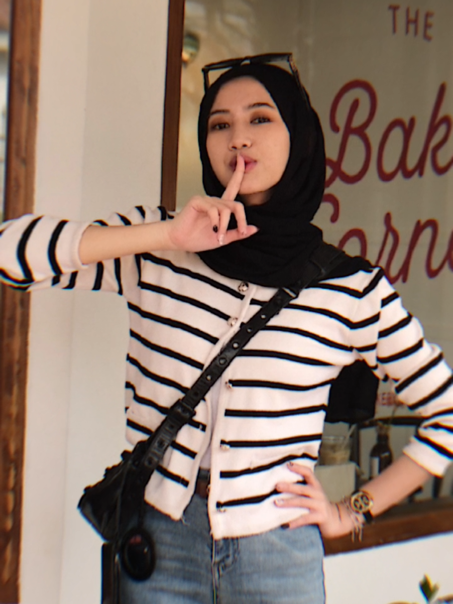 inspirasi outfit kece😘 . . #CapCut #ootdfashion #ootdhijabsimple #outfitinspo #ootdhijabstyle 