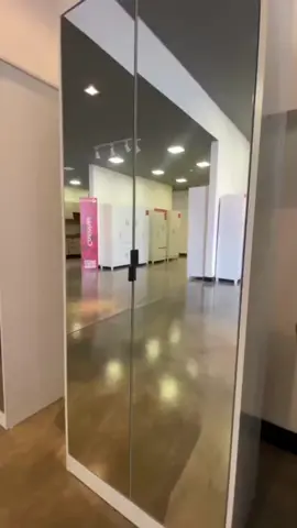 Sapateira Rubi com Espelho – 2 Portas, 1 Gaveta, 15 Pares #SapateiraComEspelho   #OrganizadorDeSapatos   #SapateiraRubi   #MoveisPlanejados   #CantoOrganizado                 