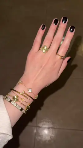 You deserve an accessory that exudes elegance.