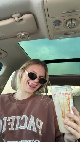DAY 3 STARBUCKS SERIES AYYYYY this is my favorite part of my day so I'm gonna share it with yall too + I really do come up with the best Starbuck drink orders AND FALL DRINKS ARE BACKKKK BABY #morningvlog #starbucks #starbucksdrinks #foryoupage #falldrinks 