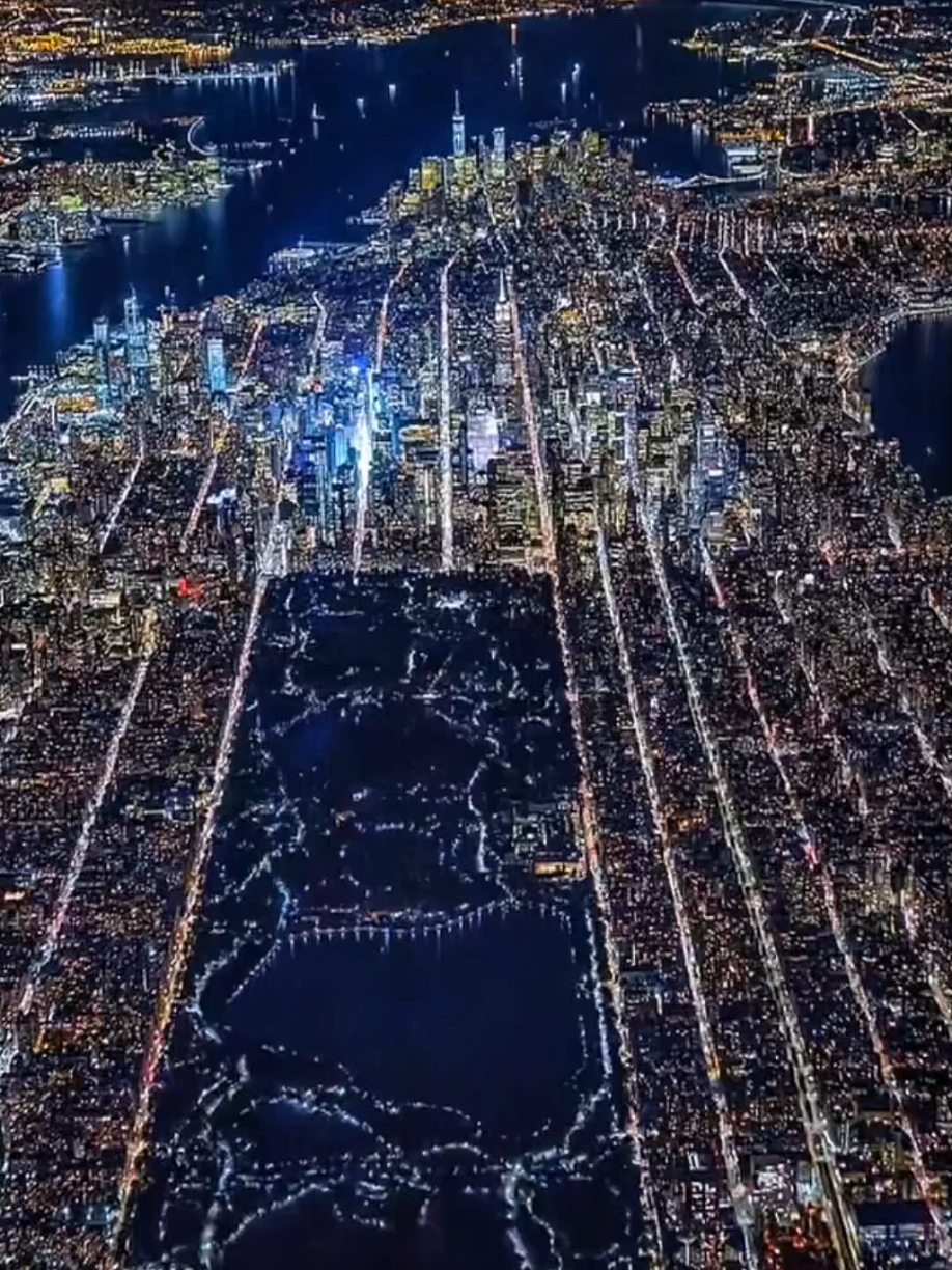 United States NYC New York Times Square #tiktokunitedstates #unitedstatesofamerica🇺🇸 #timesquarenewyork #tranding_video_tiktok_trending_foryoupag #searchinsights 