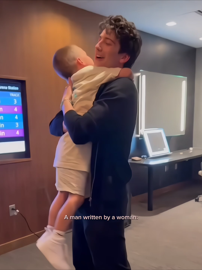 Nuestro único e inigualable Milo: un verdadero príncipe en la vida real. 🫶🏼🥹 #milomanheim #foryou #viralvideo | @milomanheim 