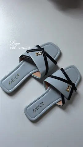 Flat Sandal #sandal #womensandals #sandalmurah #flatsandals #flatsandalstrends 