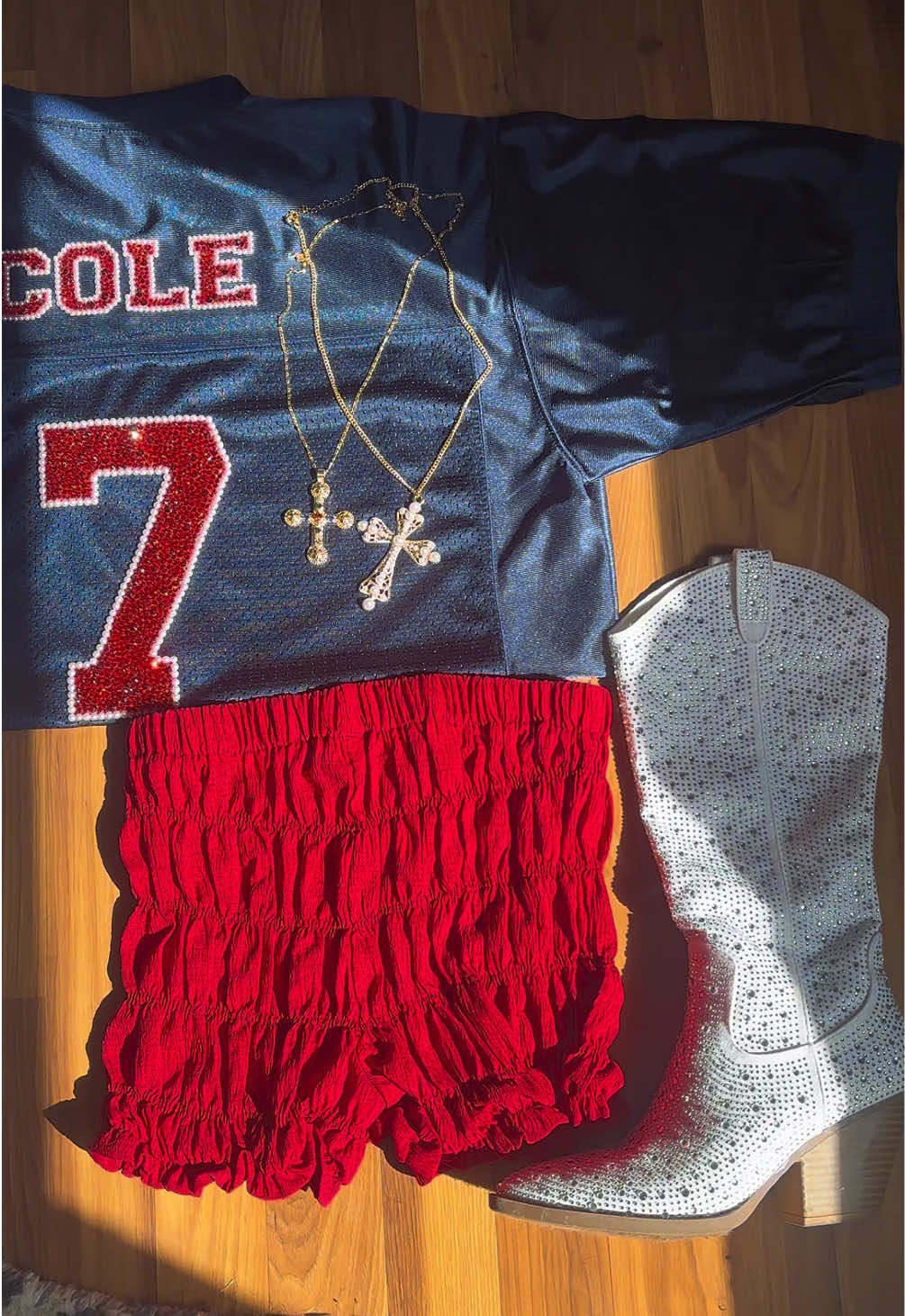 Little details😍 #football #CollegeFootball #gameday #nfl #fashion 