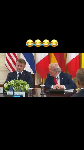 Trump chats to Macron 😂 #fyp #comedy #funnyvideo #usa #europe 