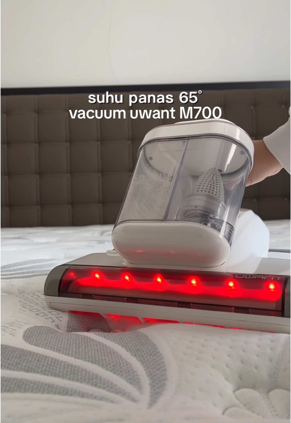 🛏️ wajib punya apalagi yg ada baby dirumah, kasur yg kotor bisa jd pemicu masalah kulit / pernapasan, kapan terakhir kalian bersihin kasur ? 🥹 @Uwant Official Store ✨ #uwant #uwantindonesia #uwantthecleanyouwant #uwantm700 #dustmitevacuum  