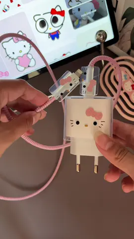 Cute quá nhiều 💞 #baovecapsac #hellokitty 