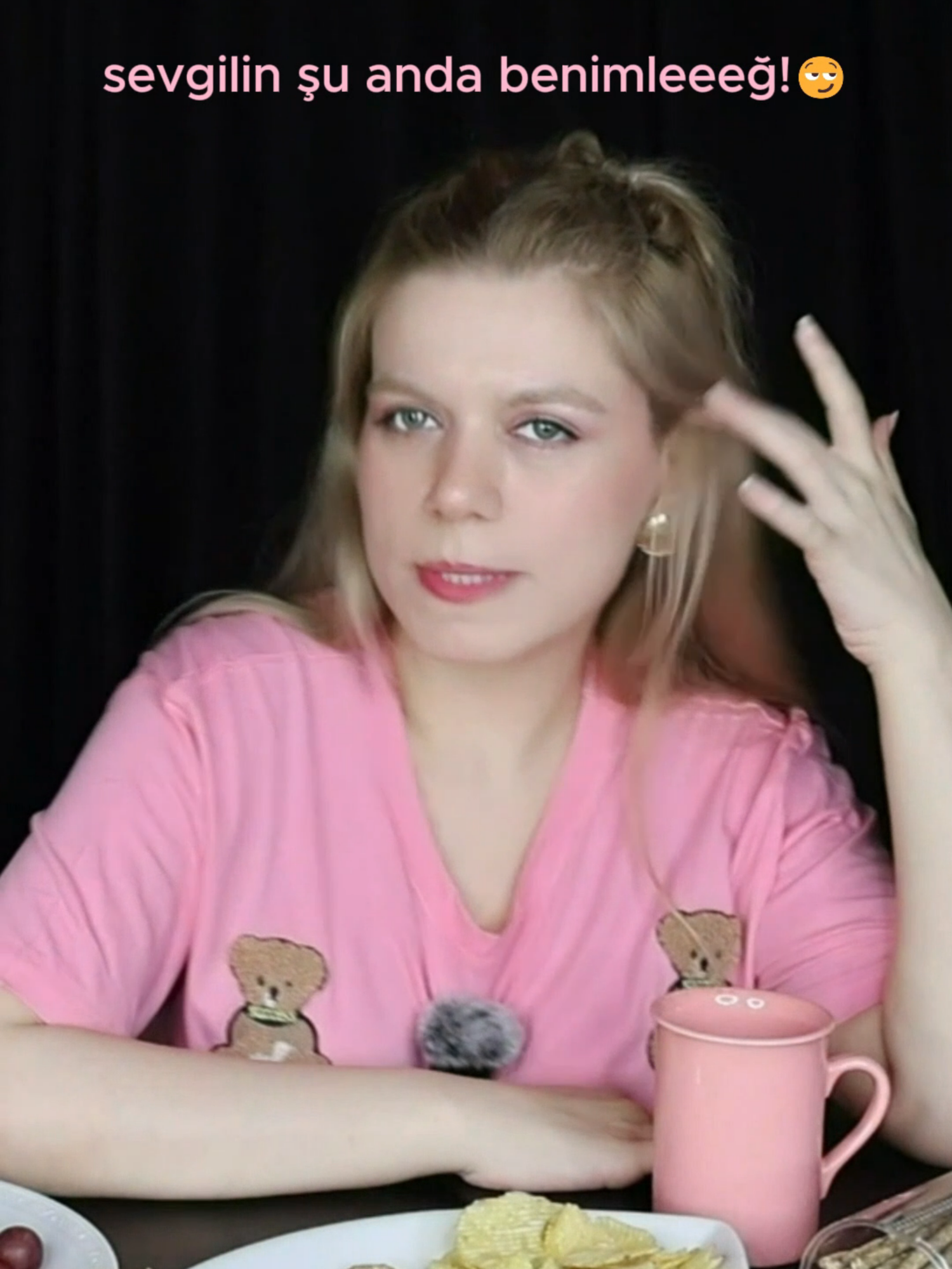 SEVDİĞİ ÇOCUĞA NE YAPTI?😱 @irem.demii YOUTUBE: AADemiTV BÖLÜM ADI: DİNLİYORUZ VE YARGILIYORUZ: AĞIR İTİRAFLAR! (SİZDEN GELENLER) #nbi #shorts #komedi #komik #podcast #aşk #sevgili #dizi #arkadaş #yalan