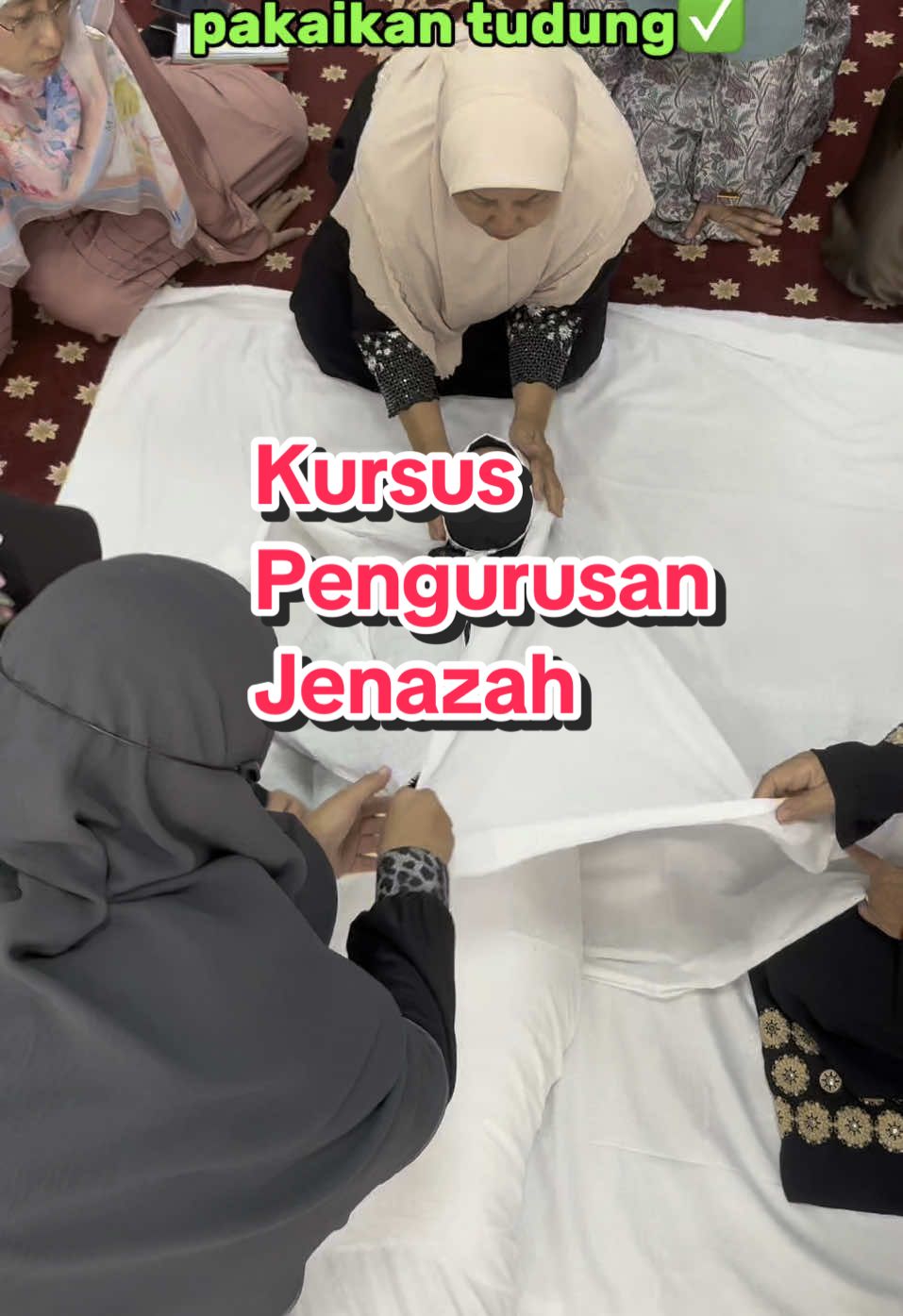 Pengalaman baru dapat belajar mcmana nk uruskan jenazah.Makcik2 semua sporting & byk pengalaman☺️☺️ #kursuspengurusanjenazah 