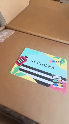 DM me for the link! Family & friends discount starts next weeeeek! #sephora #corporategirlies #makeup 