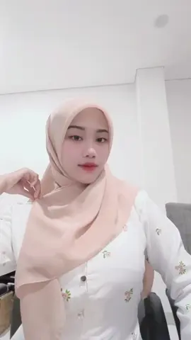 semangat kerja🧢 #viral #fyp #lancarsegalanya #iamcoming 