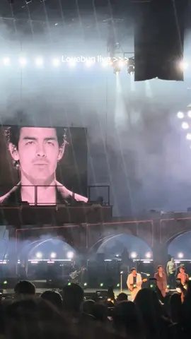 Sounds like a completely different song live. So so good @Jonas Brothers  #jonasbrothers #jonasbrothersconcert #lovebug #jonasbrotherslovebug #fyp 