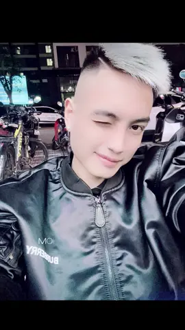 Nếu lỡ mười năm sau gặp lại,phong sương trí nhớ đã phai màu,đối diện tương phùng như người lạ! Hỏi thật,lòng người có thấy đau…#kieunhat #xuhuong #fyp 