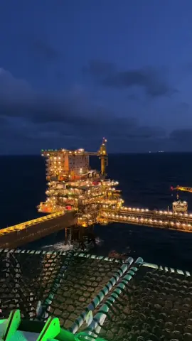 Another day on offshore #offshorelife #oilfield #productionplatform #offshore #platform 