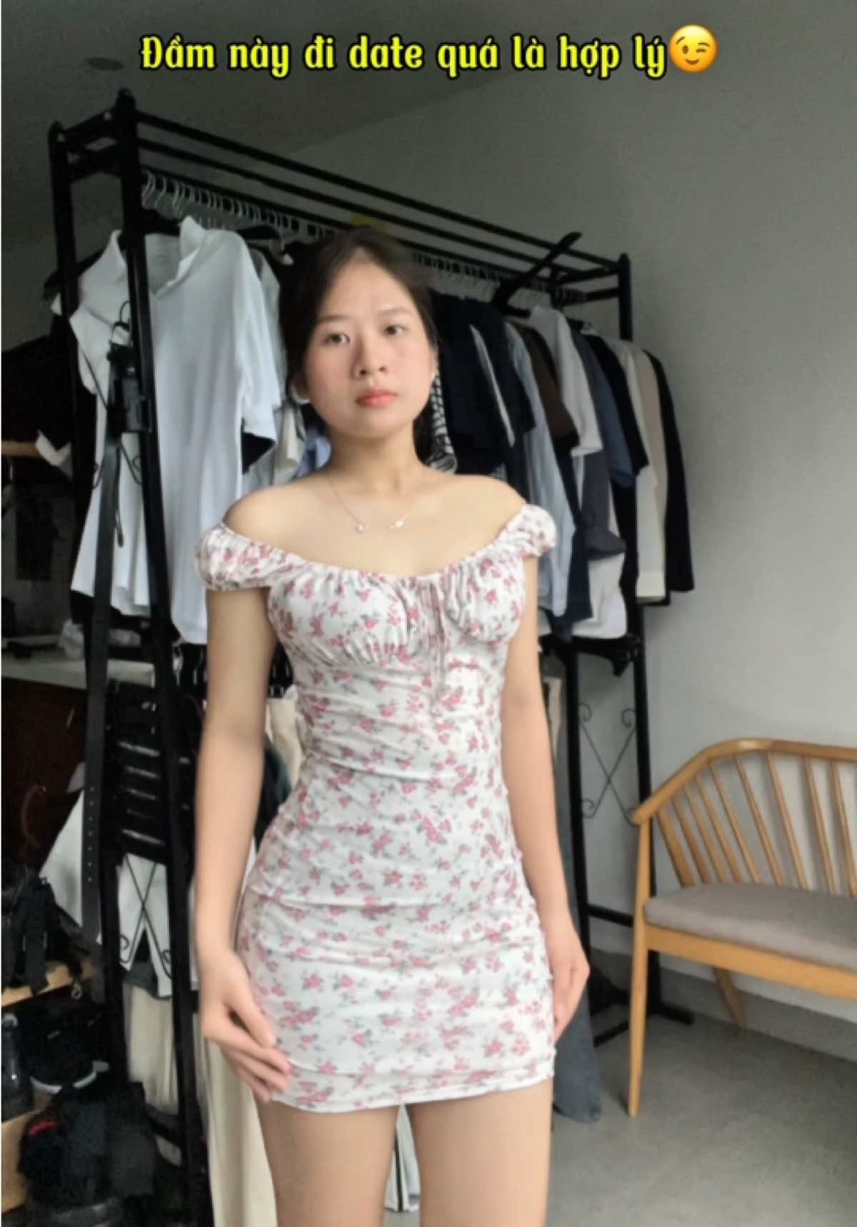 Đầm này đi date là hợp lý 😉#xh #dambody #outfit #vaybody 