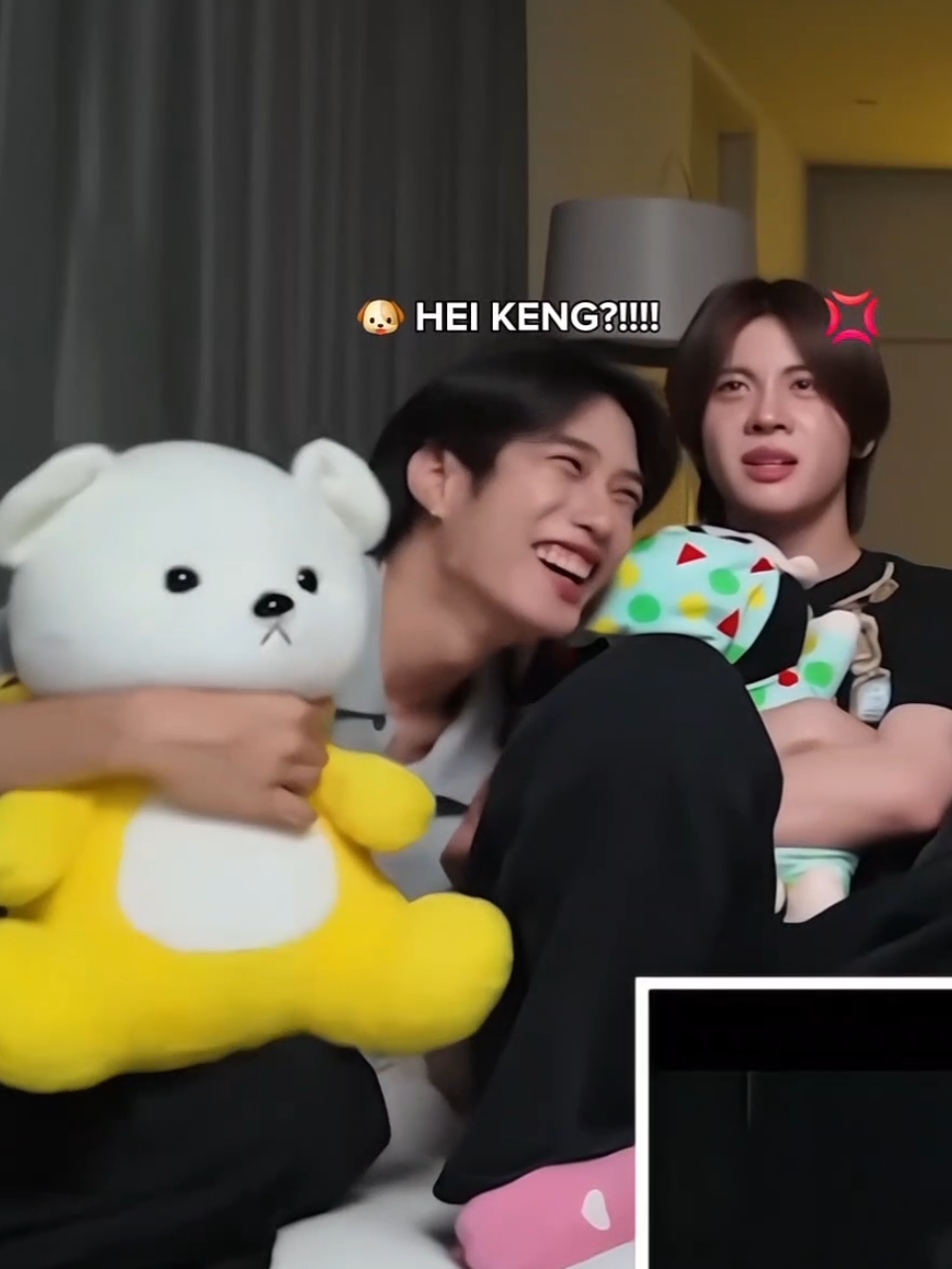 keng: if i'm in trouble. you should be in trouble too, p'tle!!🤣 .  .  #เติ้ลเฟิร์สวัน #tlefirstone #tle_mtm #firstone_wnk #kengharit 