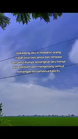 kenangan itu masih tersimpan dalam memori renungan ku ibu😔#kangenibu #rinduibu #kenanganibu 