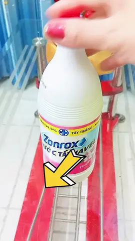 #Nước tẩy quần áo Zonrox