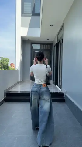 Nghe bảo đang Hot ống Cong🤓 #viral #jeans #ssstore #xuhuongtiktok #jeansuong 