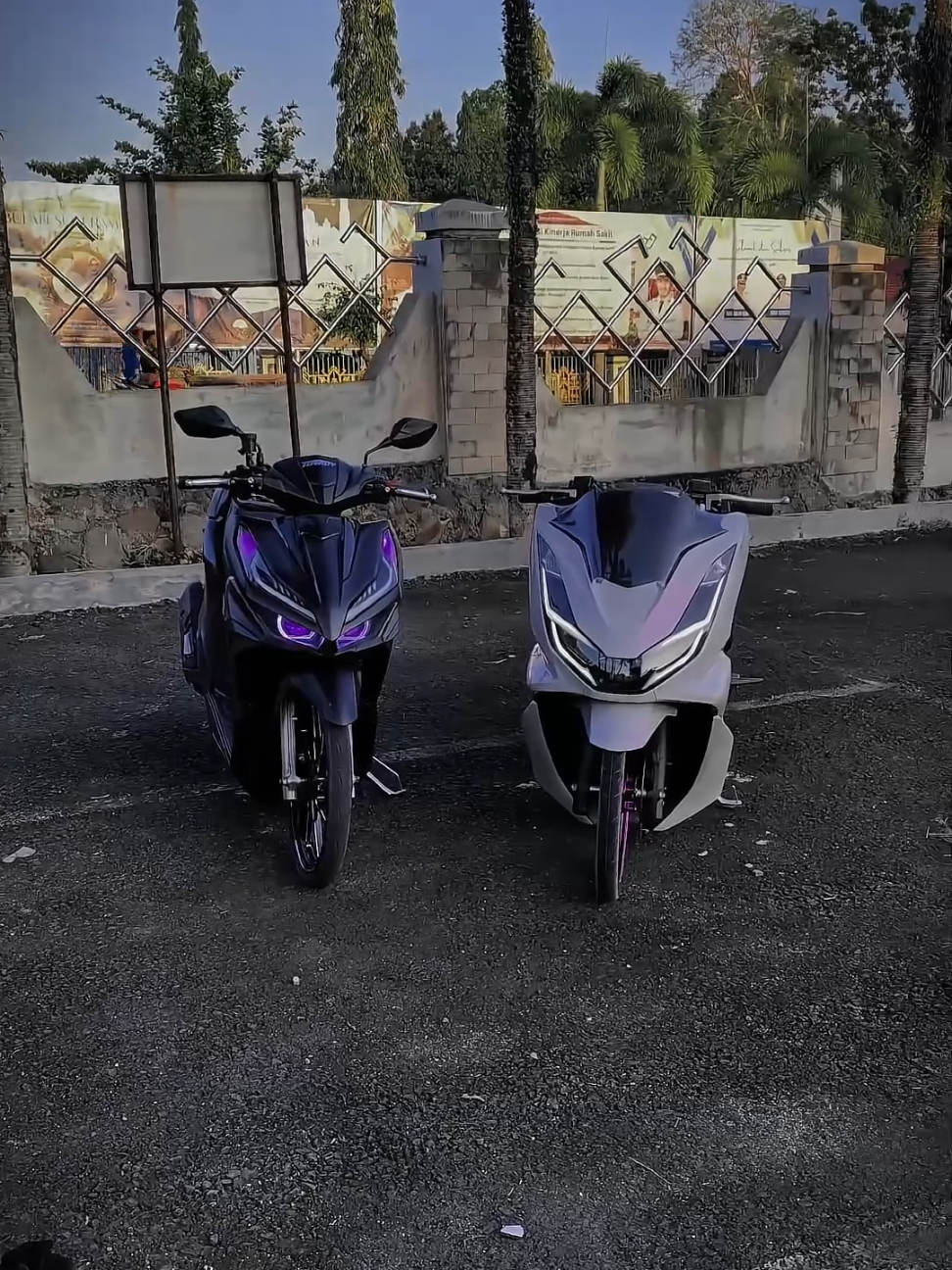 Tetep Up Meskipun Sepi ☺ .  .  .  .  #pcx160ล้อ17แต่งสวย #variomodifikasi 