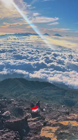 🤙🏻#slametmountain #slametviabambangan #pendakigunung #fyppppppppppppppppppppppp 