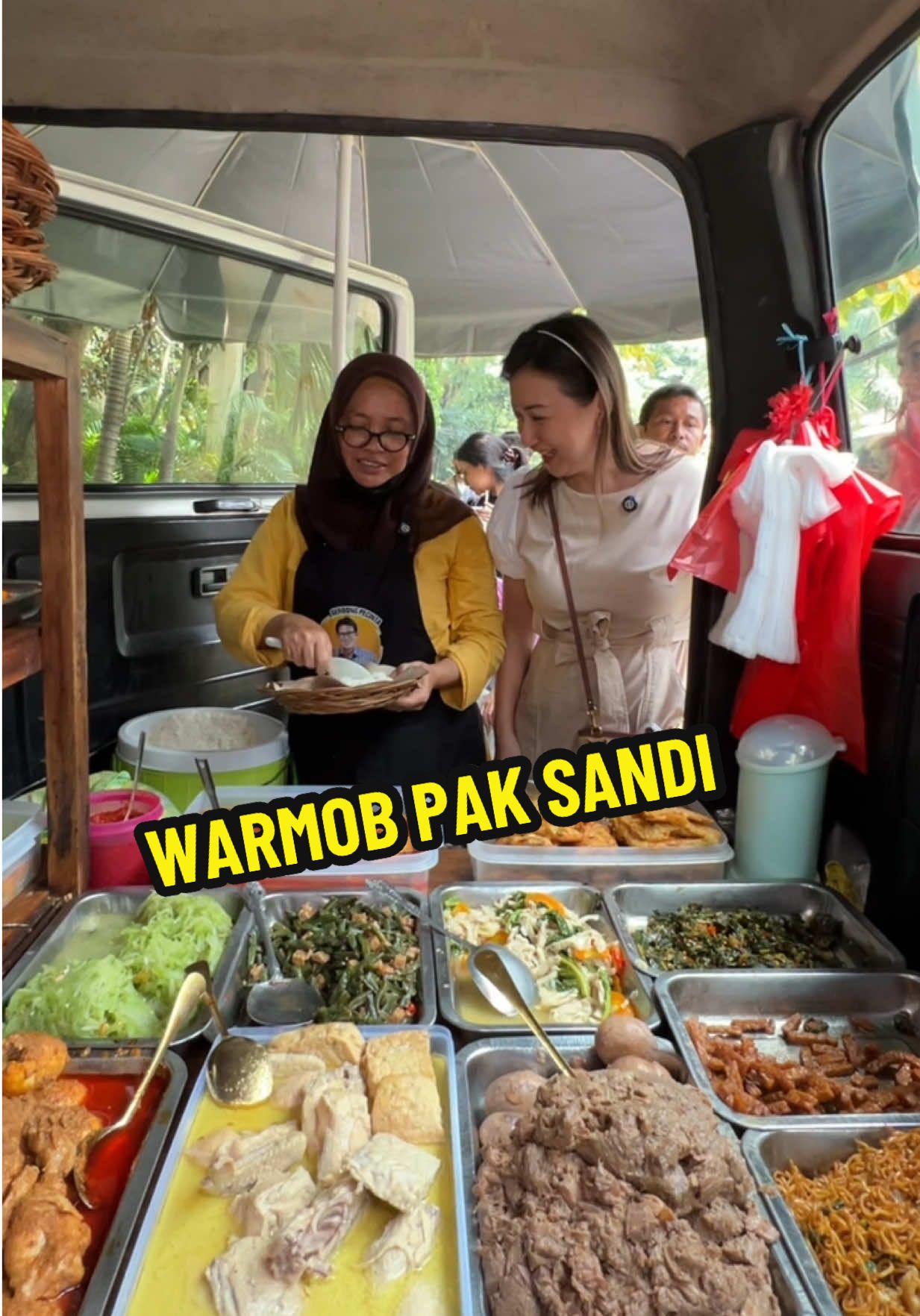 NUMPANG MAKAN DI RUMAH PAK SANDI .. TP DEPANNYA DOANK 😂😂😂 #nanakoot 