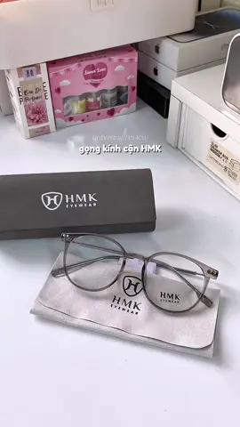 Đeo lên form xinh lắm #hmkeyewear #matkinhhmk #matkinh #gongkinhcan #backtoschool 