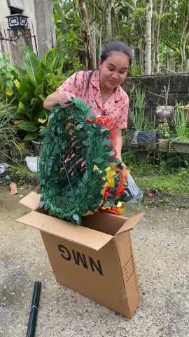 Replying to @Gwinette Finds Bring the holiday spirit home with this Foldable Christmas Tree 🎄✨. Easy to set up, easy to store, and perfect for small spaces. Practical, budget-friendly, and guaranteed to brighten your Christmas! 🎅🌟 #FoldableChristmasTree #HolidayHacks #ChristmasTree  #ChristmasDecor #YanasMom