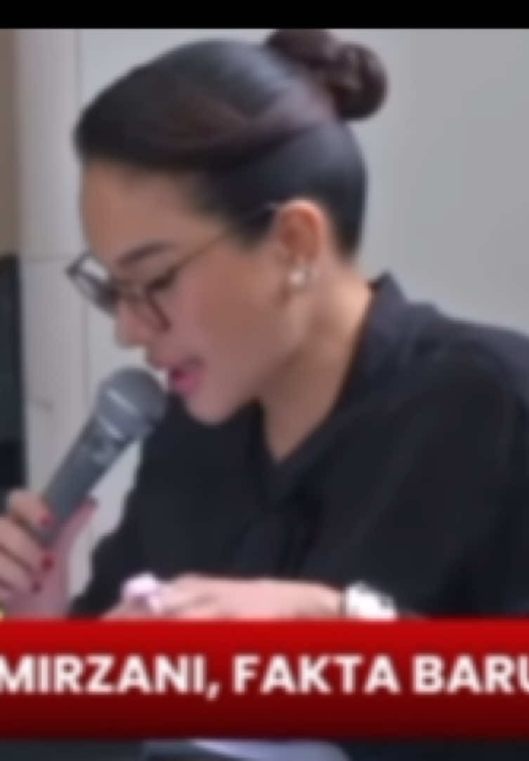 Kesaksian Melvina dalam persidangan Nikita Mirzani vs Reza Gladys  @Nikita Mirzani Mawardi #nikitamirzani #rezagladys #melvinahusyanti #sidang #viralvideos 
