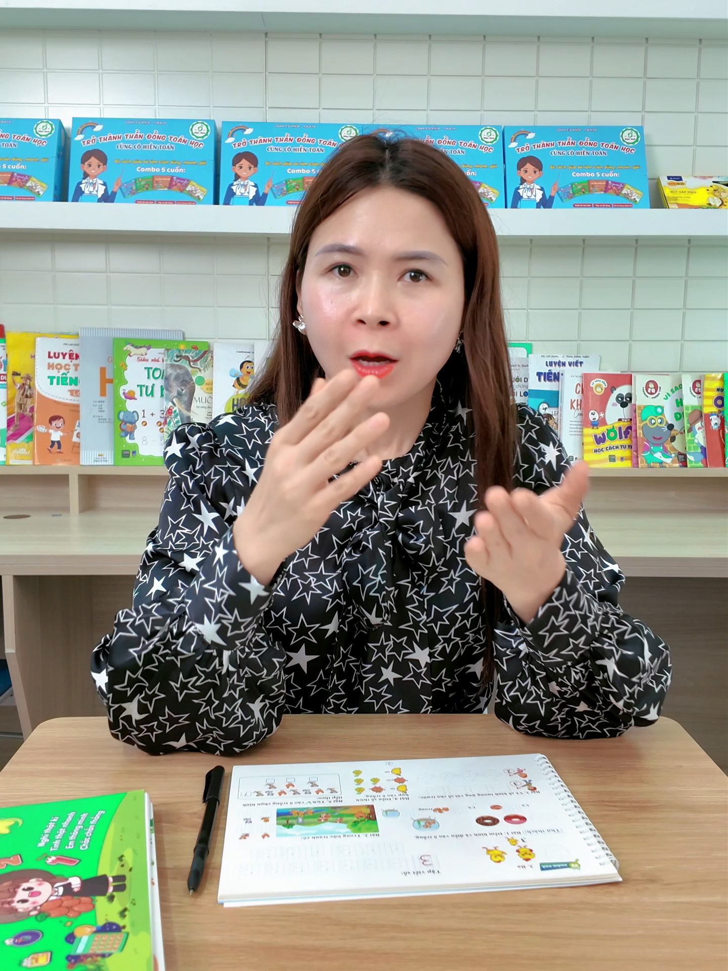 Vì sao chú vịt đi thành 3 con 1 hàng ?