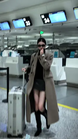 Dạ ép lông cừu form suông Hàn khí chất, sang chảnh #aodadangdai #aokhoacnu #mangto #aodaeplongcuu #phoidoxinh 