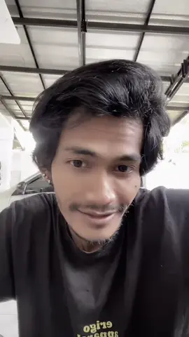 ceuk uingah uruskeun mah tuh masalah korupsi kuota umroh batan nguruskeun ibadah uing mah 😂 jalma kiwari ngarebut jobdesk nu maha kawasa ku ngarasa pangbenerna wani ngahardik batur salah, ciga nu apal we kabeneran hakiki teh kumaha 🫣 padahal geus jelas eweuh hiji jelema pun nu apal kabeneran nu hakiki salian tinu maha kawasa, ceuk uing ge kabeneran versi maneh lain kabeneran ceuk urg tah kabeneran versi urg ge teu bener saur nu maha kawasa...ngartos?? lila2 cigana nu nguruskeun kabeh tata surya jeung galaxy ge rek di handle ku manusa da 🥱 #babangusterus #takitcu #biiiyyyeee 