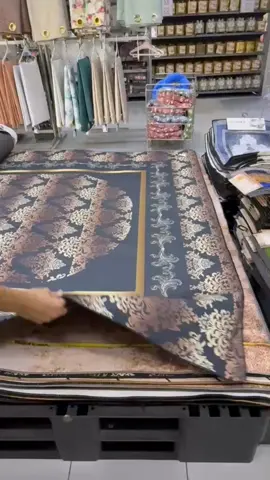 بمناسبه موسم العوده للمدارس ايش السالفه حب يفرح كل العائلات ووفر منتجات كتير من مستلزمات الدراسه وأدوات الدراسه ب ١ ريال🥳🥳🥳🥳🥳 وكمان مستلزمات البيت والمطبخ تخفيضات ١ ريال 😍😍😍😍😍😍😍😍 خصم ٥٠٪؜ علي الملابس يعني التيشرت او الفستان او البنطلون الجينز هتشتريه ب٧ ريال ونص 😎😎😎😎 مستلزمات التجميل ب١ ريال 🥰🥰🥰🥰 المجات  ١ رياااال 🔥🔥🔥🔥 مجمع ايش السالفه  نزل  الاسعار من اول ١ ريال 🤩🤩😱😱 طقم آطباق تقديم  ٥ ريال 😉😉😉 السجاده ٢٠٠*٣٠٠ ب٤٥ ريال 😍😍😍 المجمع كاااامل في كل اللي محتاجينه أدوات منزل - مطبخ - مفروشات - مواد غذائية- مستلزمات الدراسه-ديكورات للمنزل -أطقم السفره - اطقم مجات   وعروض كتييييير  اوي  تانيه الحقوها في الصور تحت 👇👇👇👇👇🔥 العنوان 🏚️🏚️🏃‍♂️🏃‍♂️🏃‍♂️ ايش السالفه- حي الراكه -مجمع اوتوموتو- امام السيف غاليري🥰🥰🥰 اللوكيشن👇👇👇 https://maps.app.goo.gl/Z4rNmkQcaKtP9aFd8?g_st=ipc