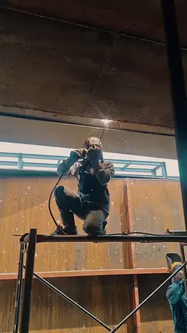 hujann api #smaw #overhead #welder #imipmorowali #welding 