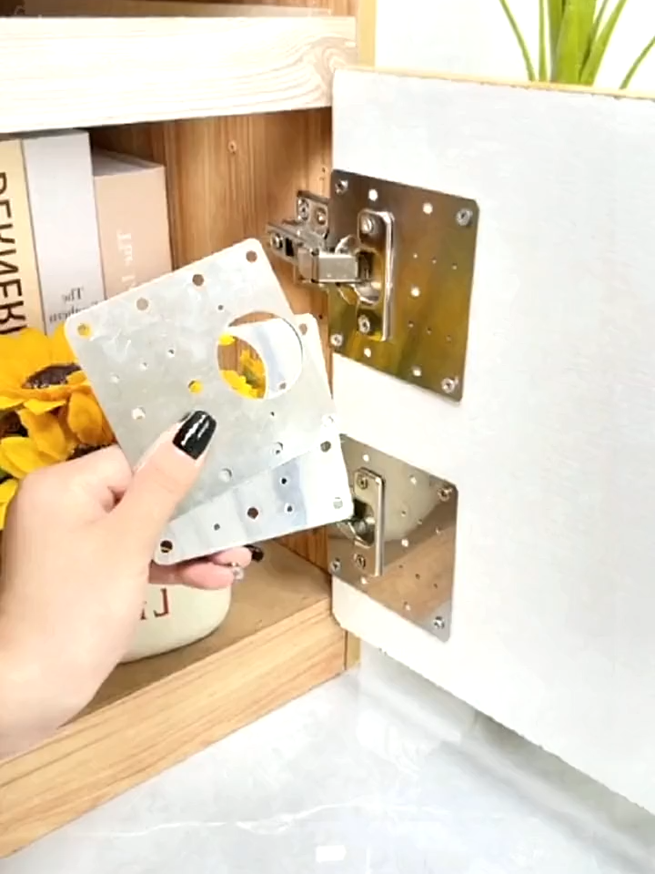 #柜门修复板  #好物推荐#合页修复版 #合页固定片 柜门坏了，就用这个合页固定片