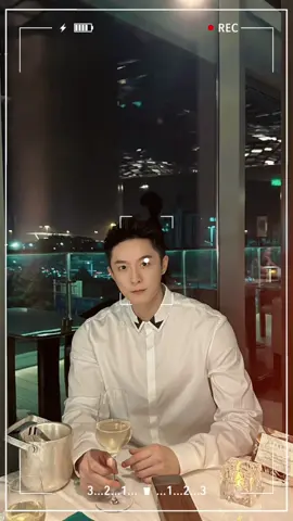 其实我还很年轻你觉得呢？#快乐很简单 #上熱門 