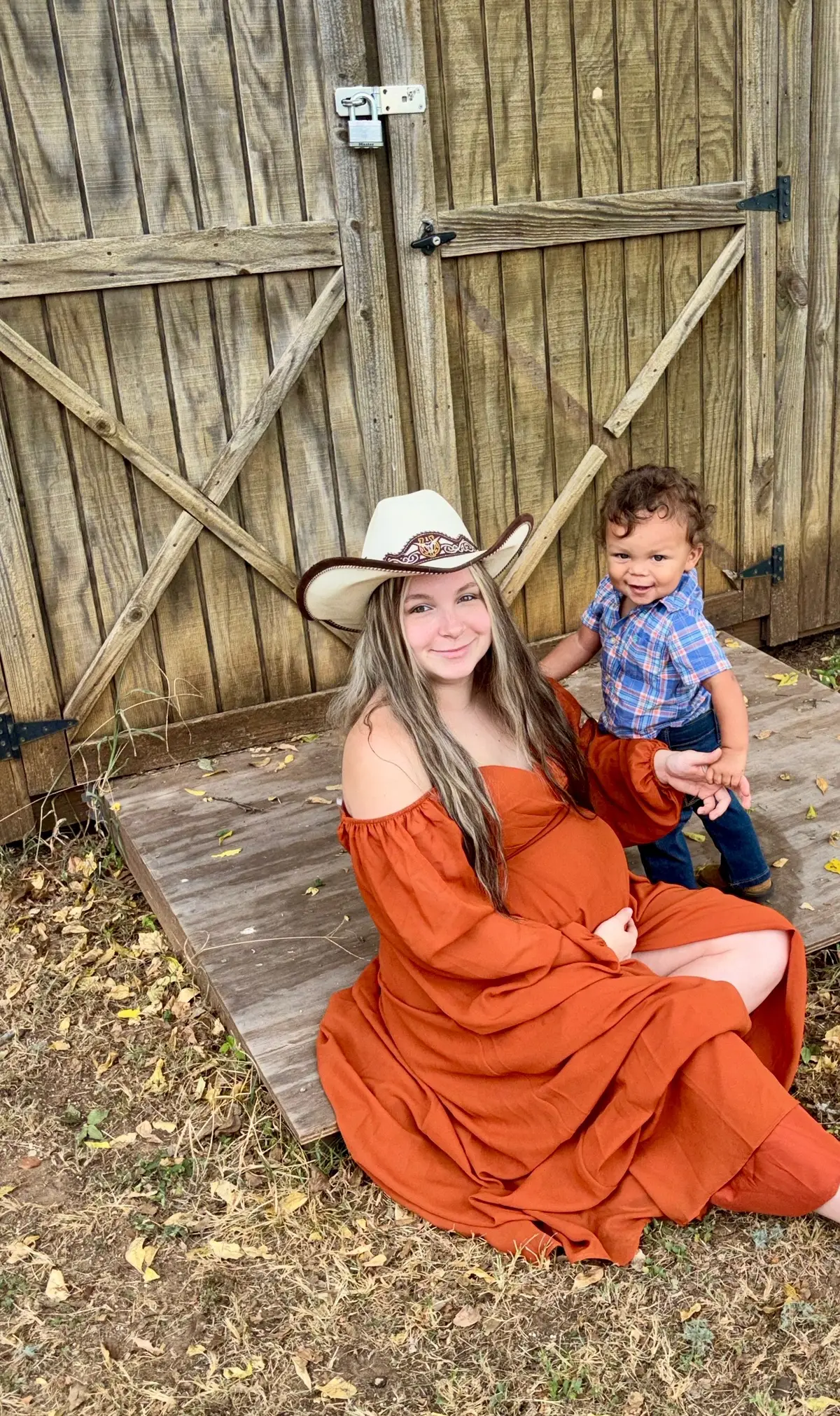 DIY maternity shoot with my son 💙#creatorsearchinsights 