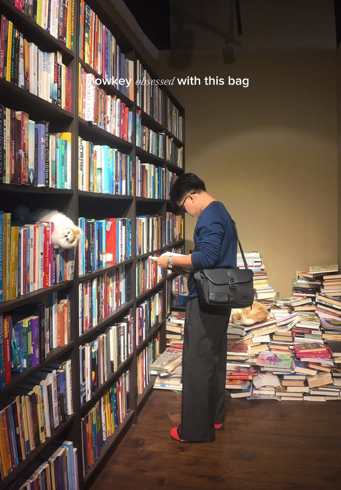 sling bag for men @ARCTIC HUNTER #slingbag #smallbag #bagformen #fyp 