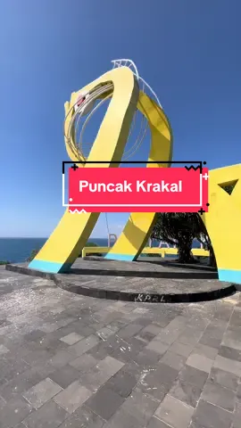 Salah satu icone pantai di Gunungkidul #infowisatapantaigunungkidul #patungikanpantaikrakal #pantaikrakal #gunungkidul 