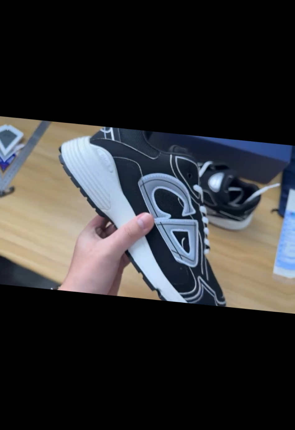 My fashion accessorie🫶🫶🫶✈️📩Contact:+852 5492 6533 #ztshop #china #fashion #Dior #b30 #shoe #leisure #Running #decoration 