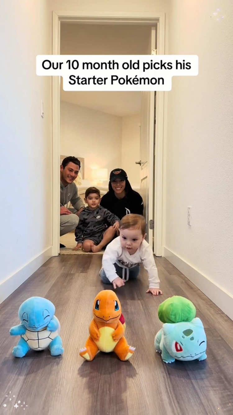 Baby’s first Pokémon choice 💖#pokemon #staterpokemon #baby #select #charmander #bulbasaur #funny