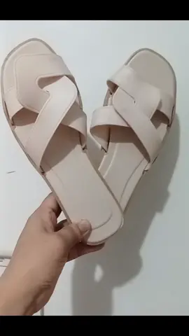 slipper for women  #slipper #affordable #trending #fyp #engagement 