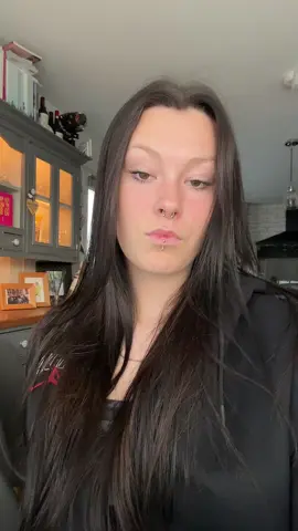 i miss my lip piercing :/ #fyp #piercing 