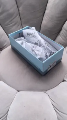 Cuss bestiee langsung gercep diorder dan payment sekarang juga yaa!! #fypシ゚viral #sepatuellora #ellora #unboxingmyshoes 