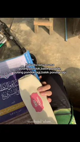 sibuk banget deh pokonyah #santripondok #xybca #salafiyah 