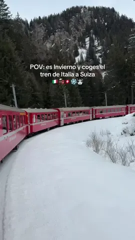 Me sentía en una película de Disney✨  Si queréis ir, este es el momento perfecto para reservar porque se agota súper rápido! 🚂INFO DEL TREN: Este es el Bernina Express, un viaje panorámico único entre glaciares y palmeras. Algunas partes del trayecto son Patrimonio de la Humanidad por la UNESCO. La ruta completa va de Chur a Tirano y dura 4,5 horas. 🎟️ Boletos en: tickets.rhb.ch 💰 Precios: * 1ª clase: 113 CHF * 2ª clase: 66 CHF MI TRUCO SI QUERÉIS AHORRAR EN EL BOLETO: Puedes hacer solo una parte del trayecto (por ejemplo, St. Moritz a Tirano) ¡y cuesta la mitad! O, si tienes un pase InterRail, solo necesitas reservar asiento por 32 CHF en 1ª clase. #berninaexpress #swissalps #travelswitzerland