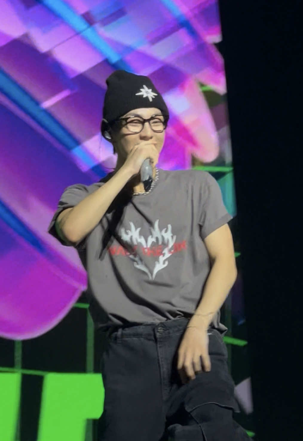 he was literally jumping the whole time 😭😭😭 #enhypen #walkthelinetour #wtlmanchester #sunghoon #fyp 