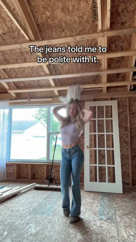 I never claimed to be a dancer but apparently this dance goes with any song🤷🏼‍♀️